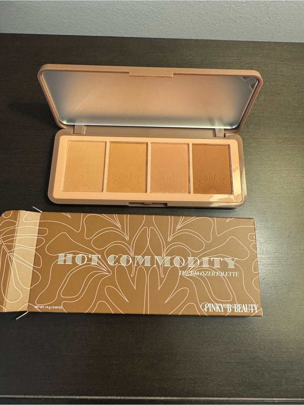 Pinky B Cosmetics Hot Commodity The Bronzer Palette 14 g Full Size NIB